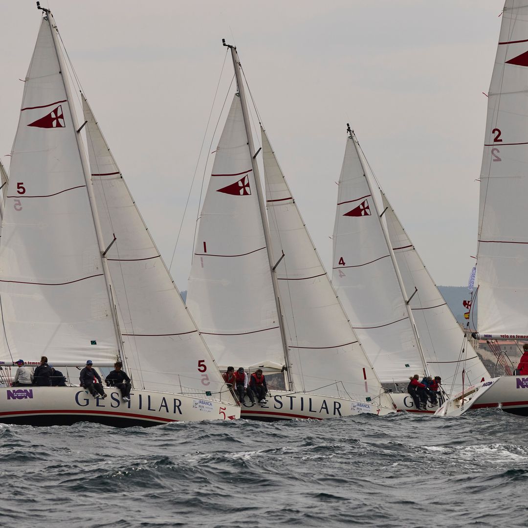 La segunda jornada del Trofeo Príncipe de Asturias estuvo marcada por el fuerte viento y el espectáculo que dieron las embarcaciones