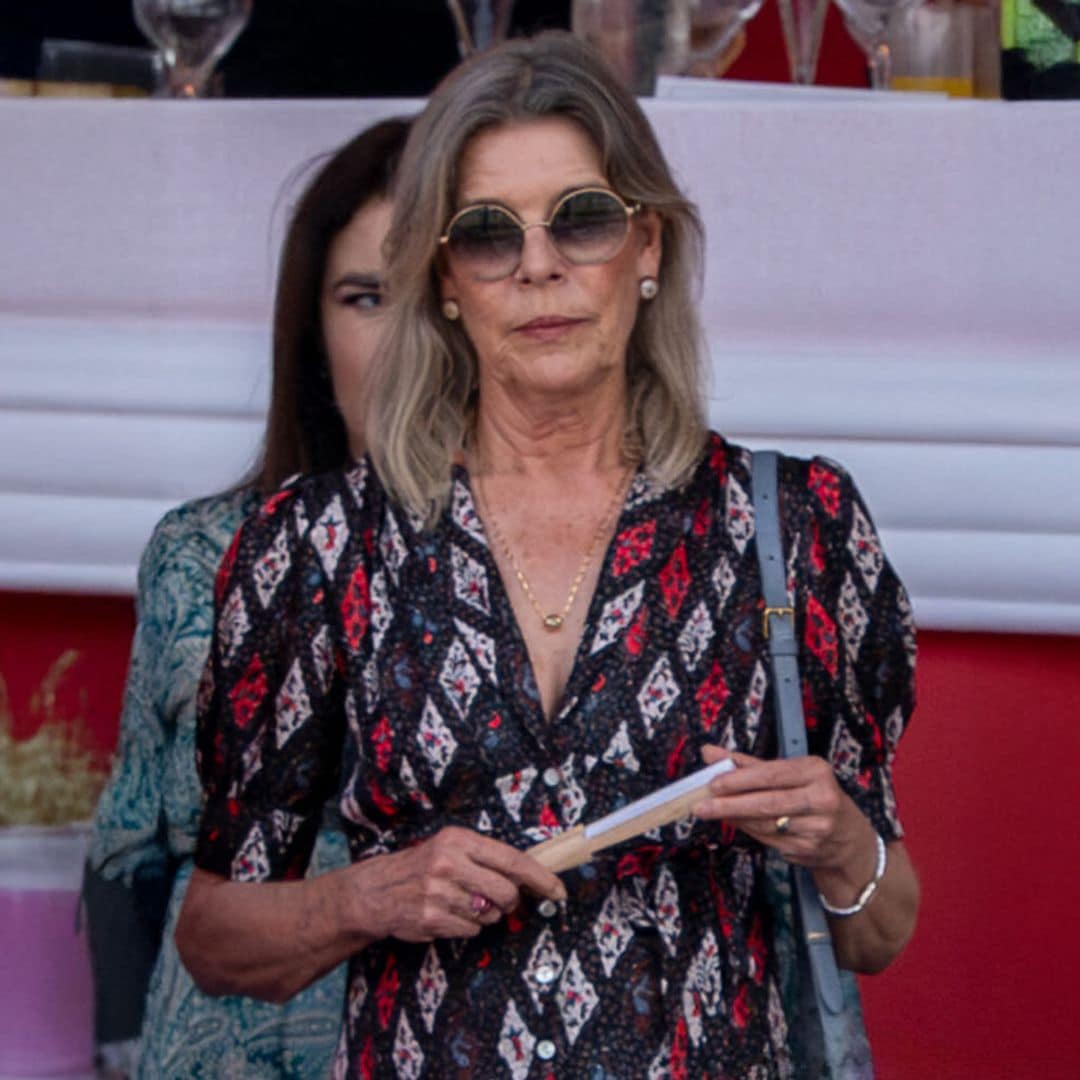 Carolina de Mónaco y sus hijas, iconos de estilo en una competición ecuestre con 3 estilismos llenos de significado