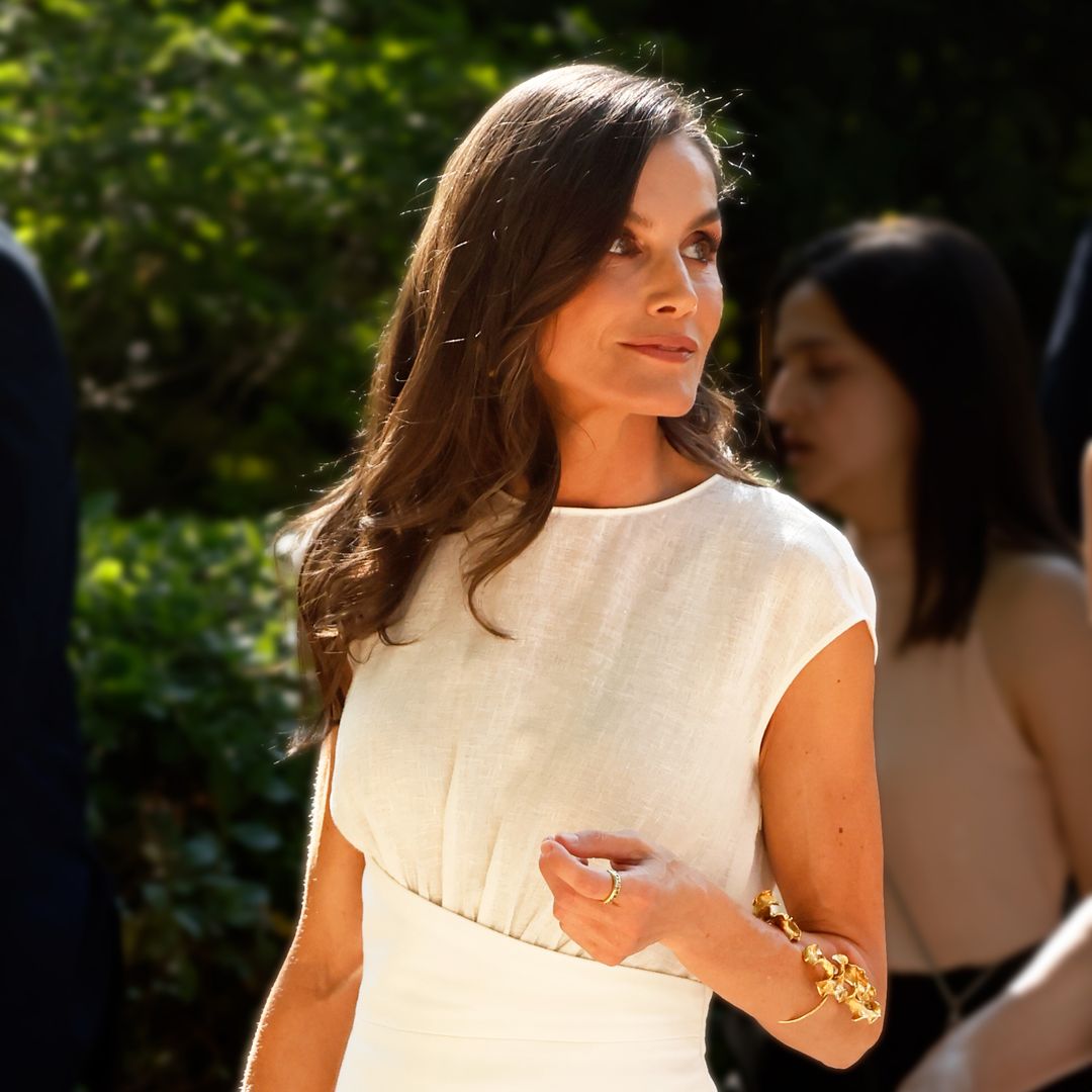 El rejuvenecedor peinado con ondas que ha conectado a la reina Letizia y Mary de Dinamarca en el mismo día