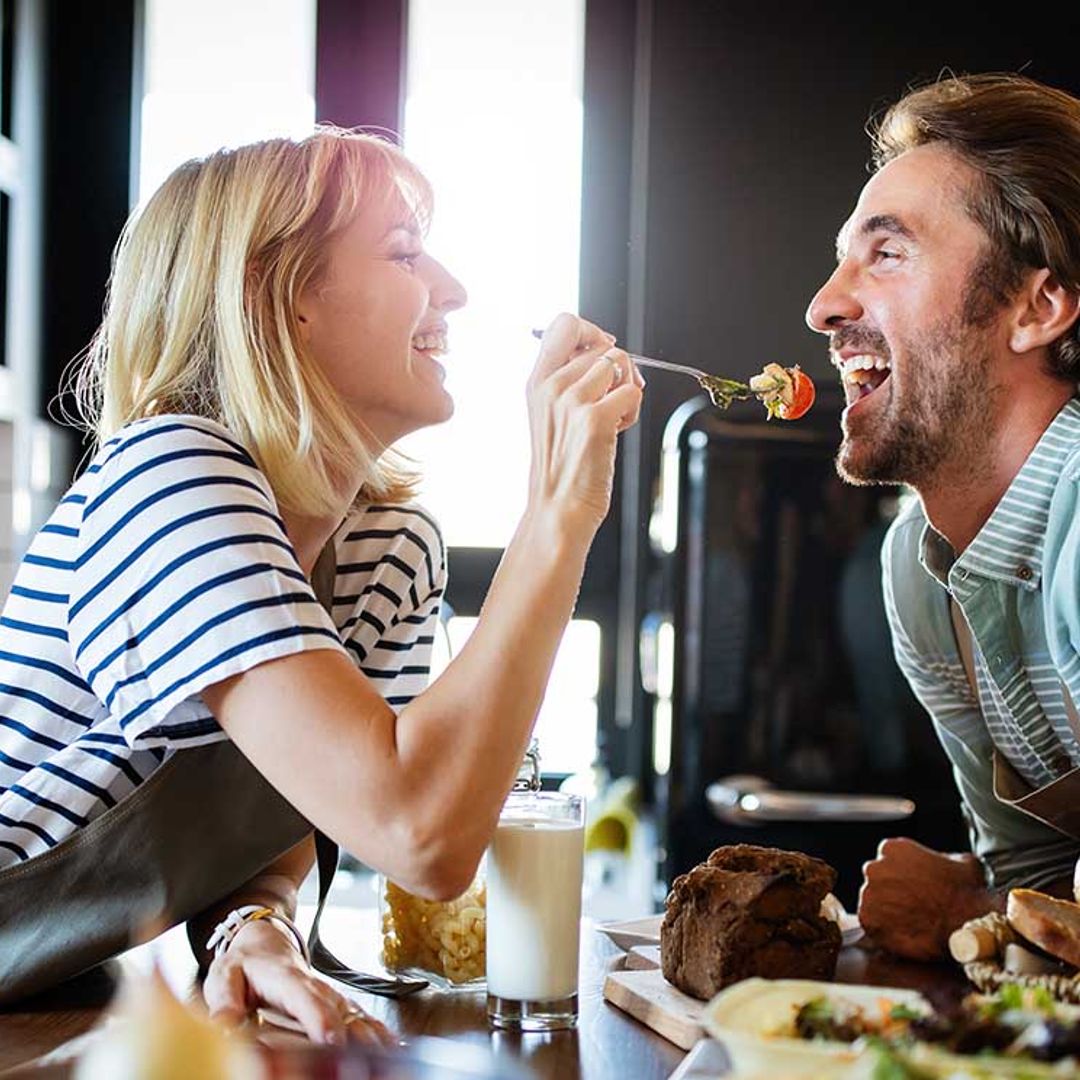 5 propuestas románticas para hacer en pareja sin salir de casa