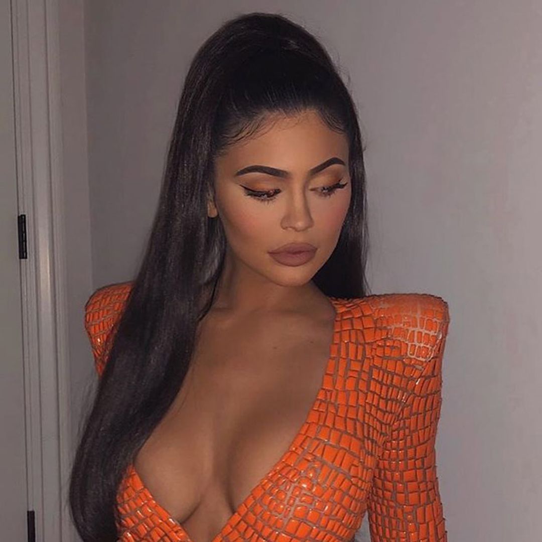 Ni te imaginas cuánto tarda Kylie Jenner en maquillarse