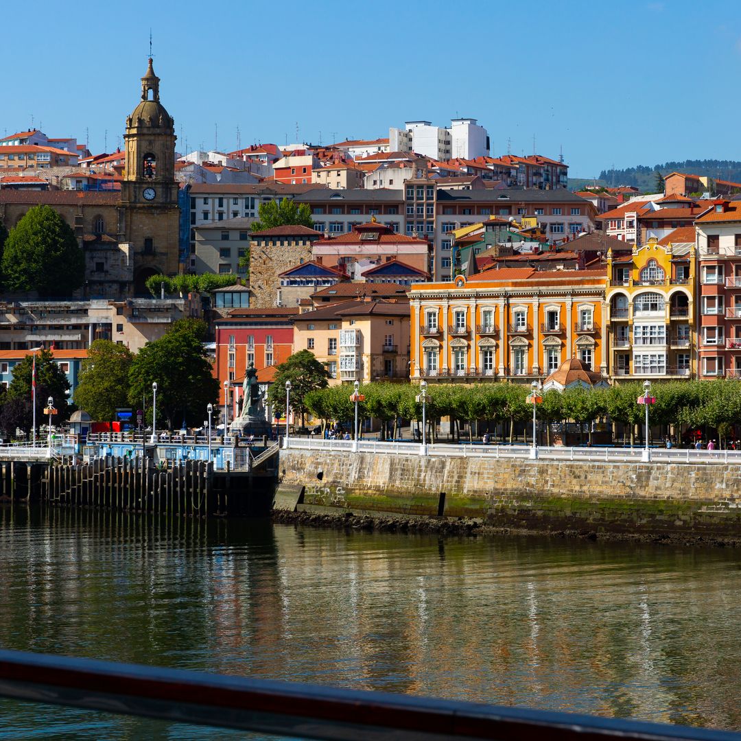 La villa marinera más bonita de la ría de Bilbao: presume de dos Patrimonios de la Humanidad y aire medieval