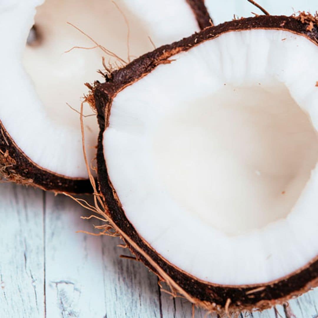 Descubre las propiedades del coco y cuáles son sus usos