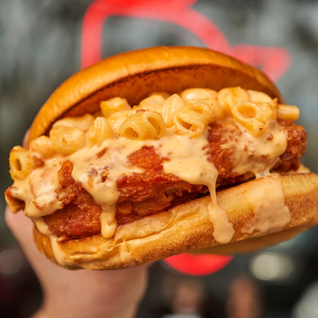 Crujiente por fuera, jugoso por dentro: Estos son los nuevos reyes del pollo frito en Madrid