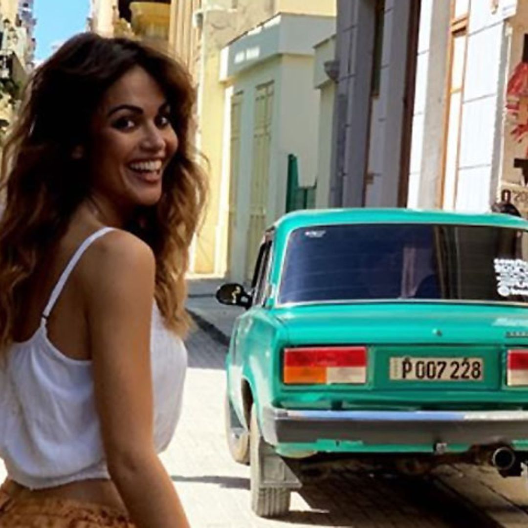 Lara Álvarez viaja a Cuba con un misterioso acompañante, ¿de quién se trata?