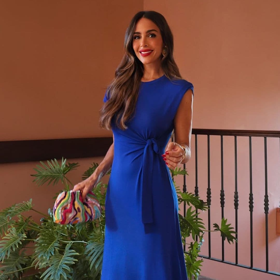 Rocío Osorno propone 12 vestidos y monos lisos de Zara y Mango para llevar con mantón a la Feria de Abril