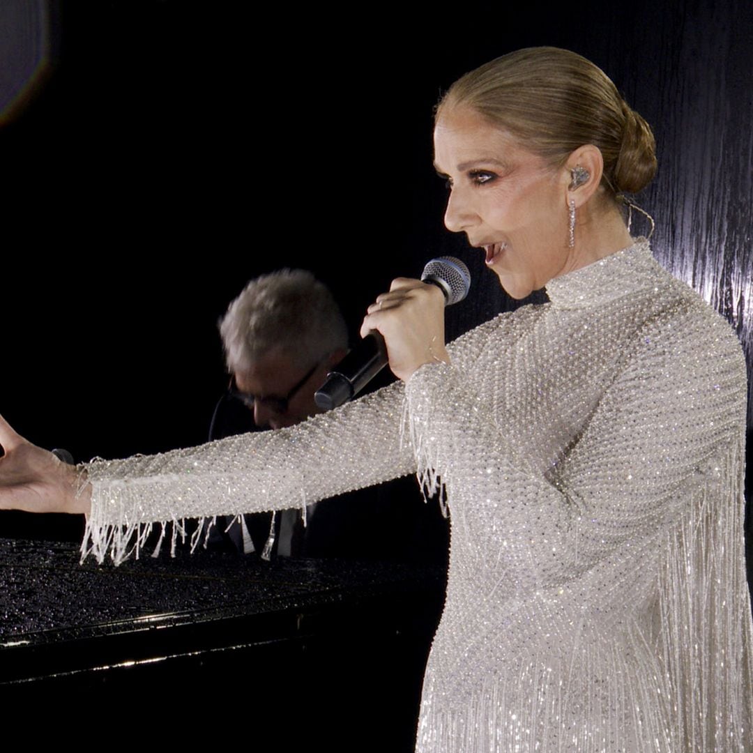 Alta costura en las Olimpiadas de París 2024: Celine Dion luce un vestido con mil horas de trabajo