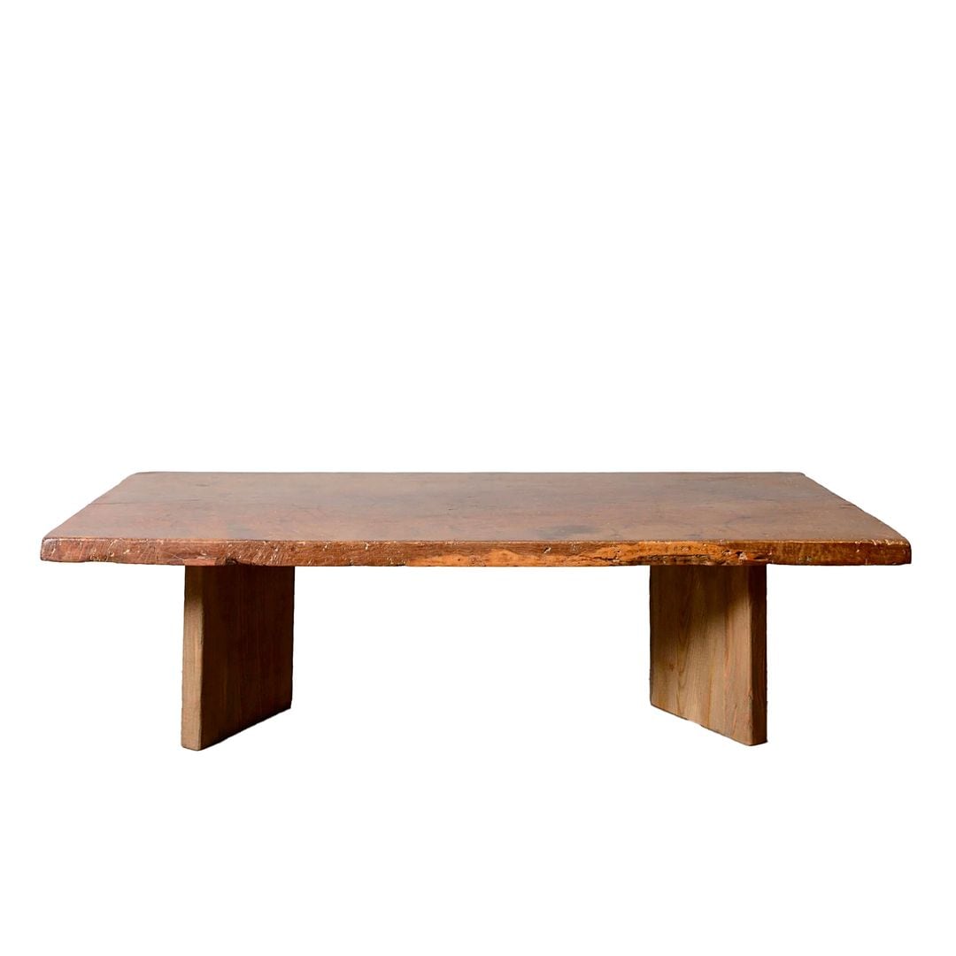 Mesa de castaño antigua, de Pez  (3.200 €)