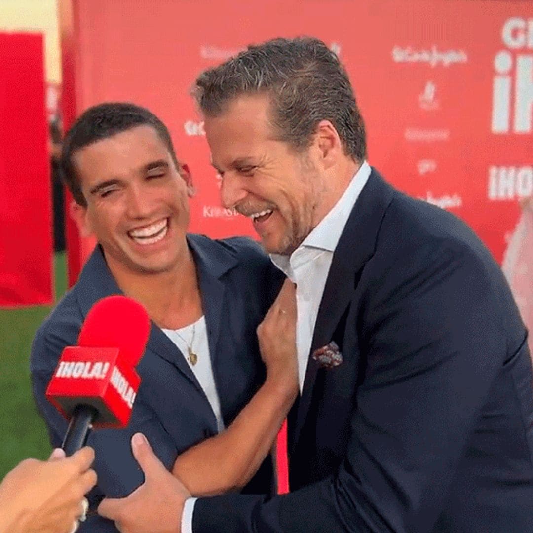 El vídeo del divertido momento fan de Jota Abril, presentador de los Premios Gen ¡H! con Jaime Lorente