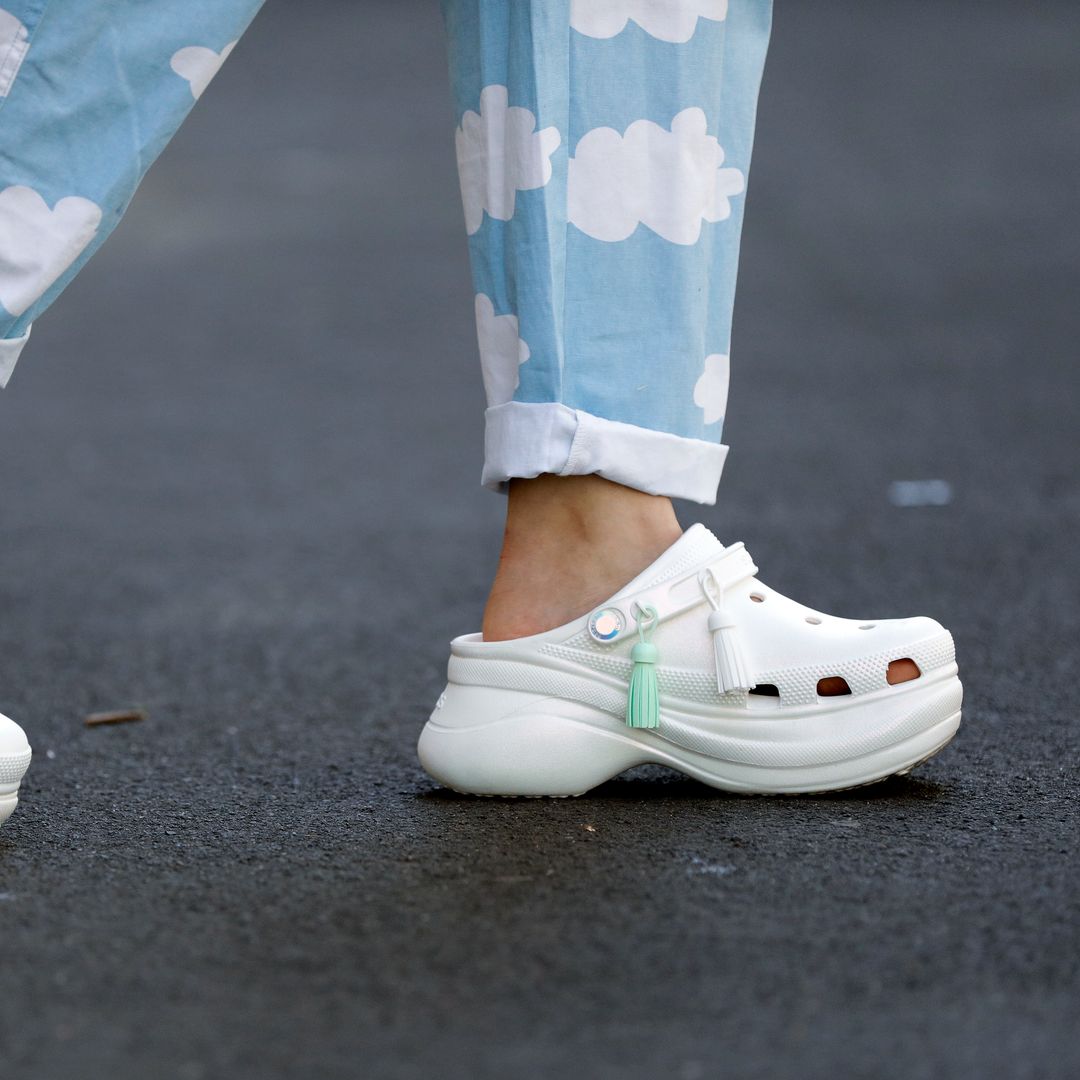 Un clásico que nunca falla: las Crocs más vendidas de Amazon ahora por menos de 30€ por el Prime Day 2025