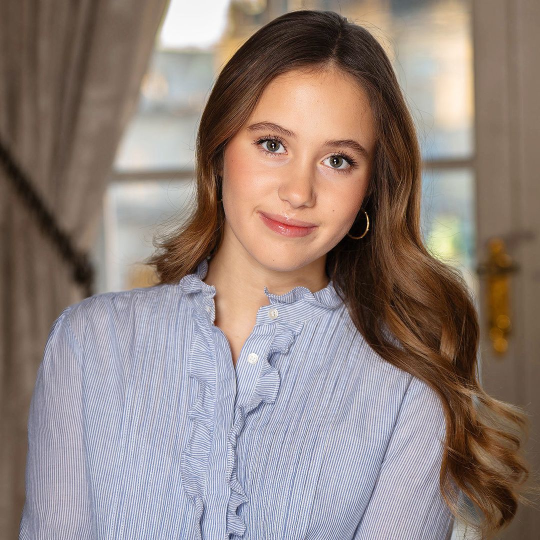 Josephine de Dinamarca sigue los pasos de su madre y le copia la manicura azul 'prohibida'