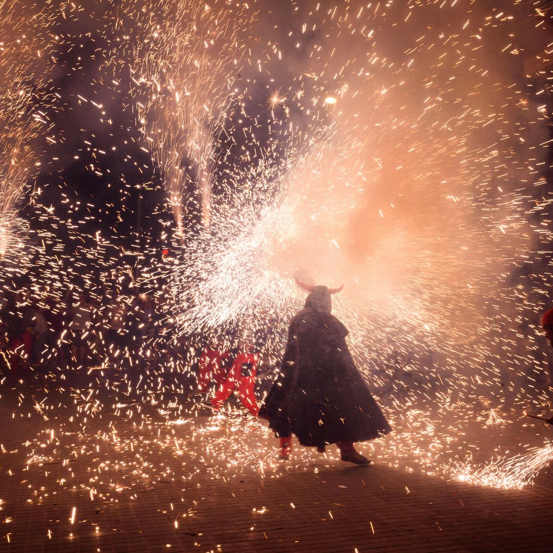 Tradicional Correfocs en Cataluña durante la noche de San Juan