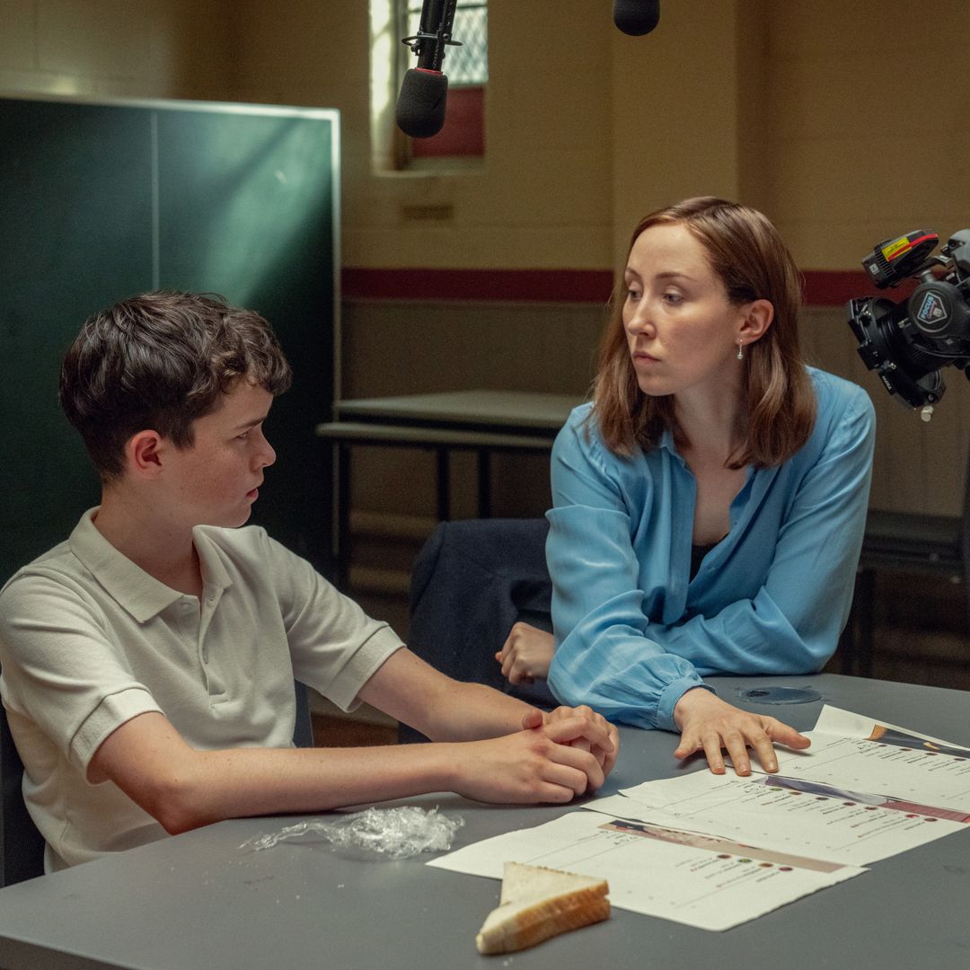 Erin Doherty y Owen Cooper en la serie 'Adolescencia', de Netflix