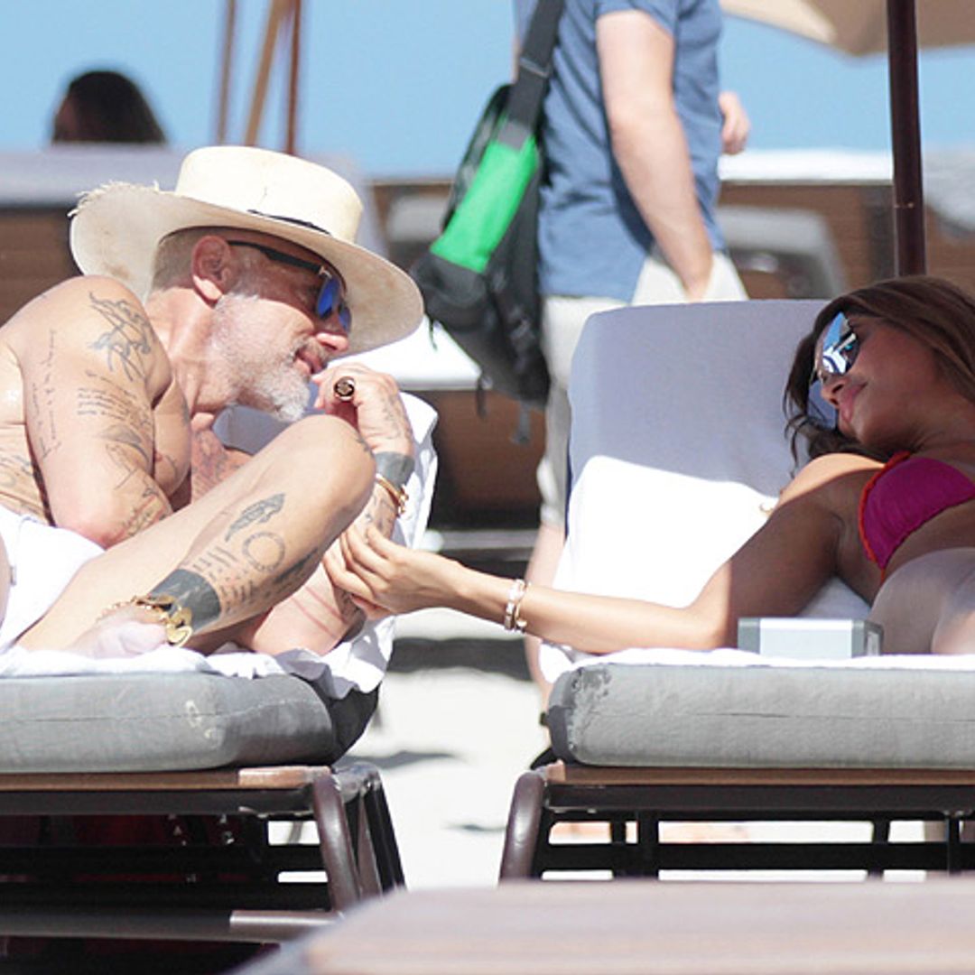 Todos hablan del 'look' playero de Gianluca Vacchi, pero aún más de su espectacular acompañante, ¿quién es?