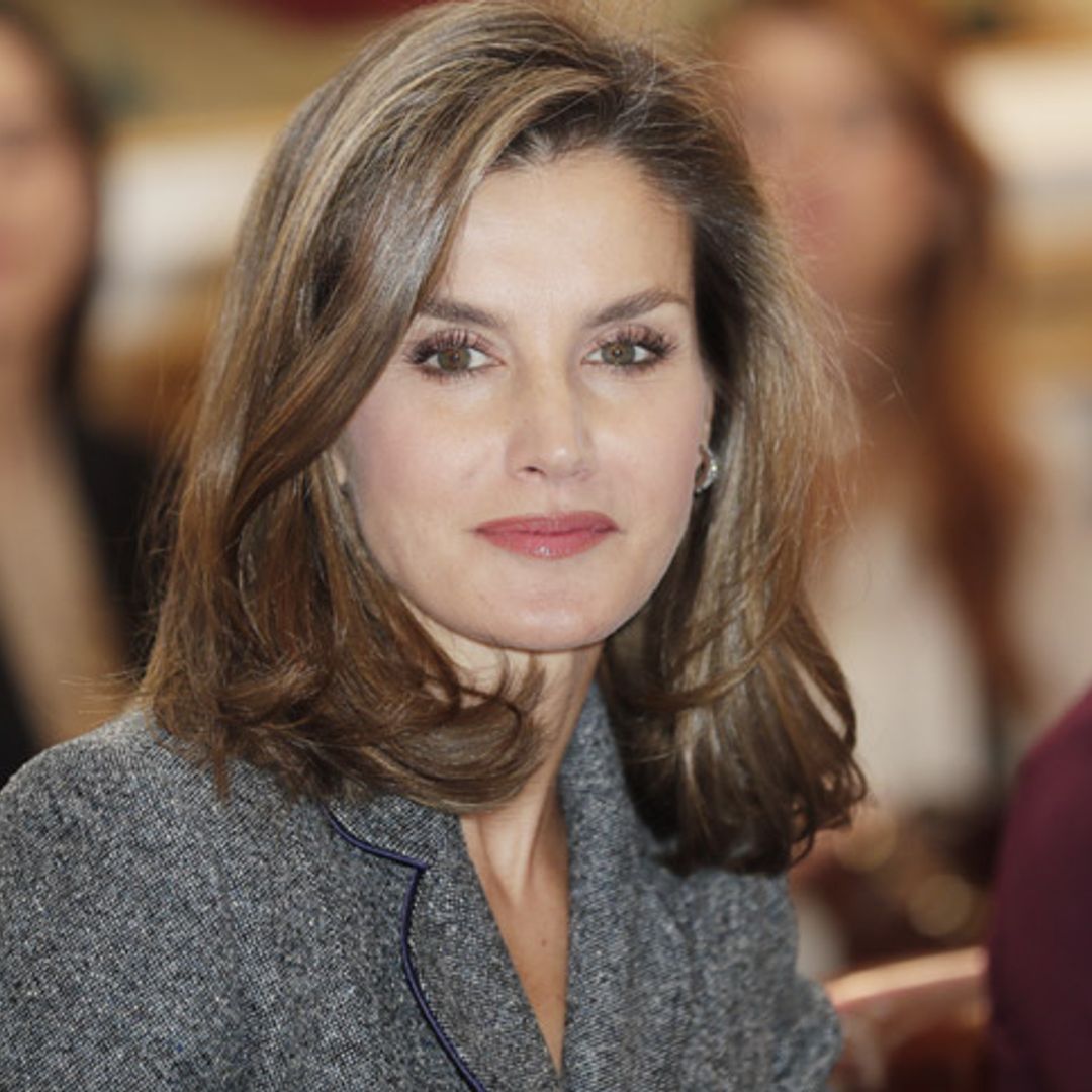 Doña Letizia, en ‘clave working’, deja todo el protagonismo a los premios que llevan su nombre