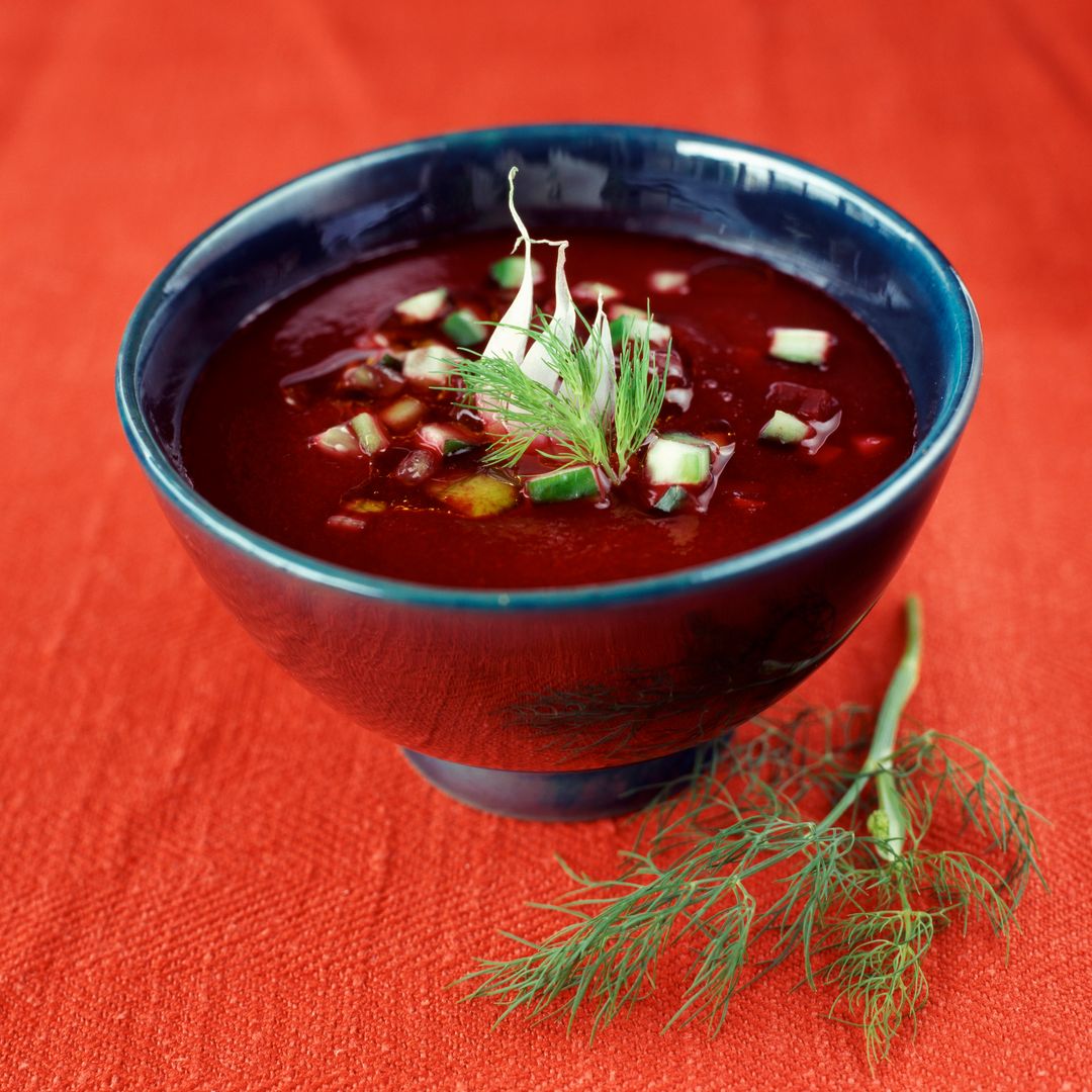 LA RECETA FRESQUITA DEL DÍA. La crema fría más refrescante y colorida para combatir el calor este verano: fácil de preparar y muy saludable