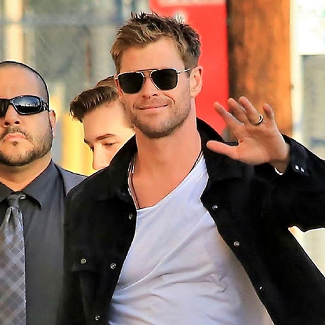 Chris Hemsworth se manifiesta sobre su comentada imagen junto a Angelina Jolie