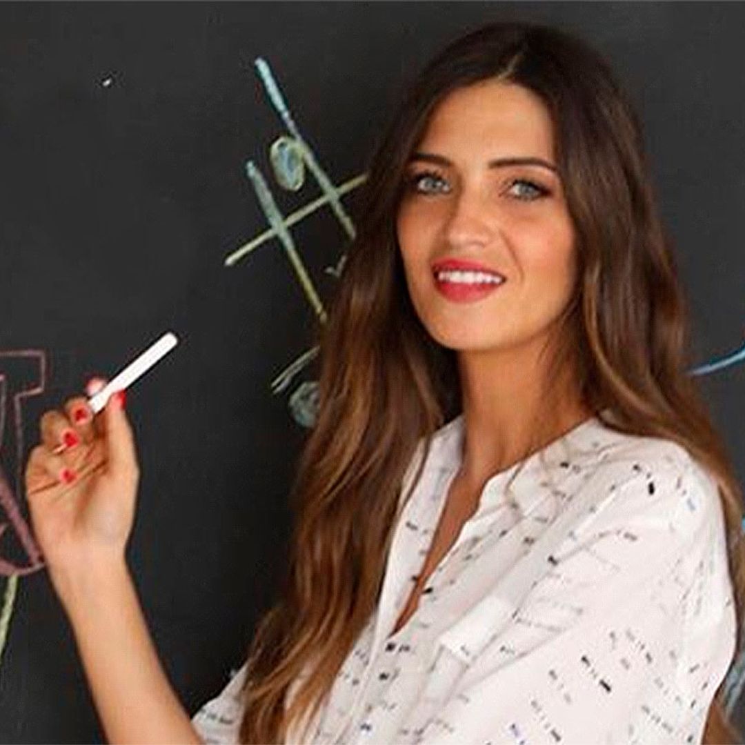 Sara Carbonero muestra el 'planning' de su cole en casa