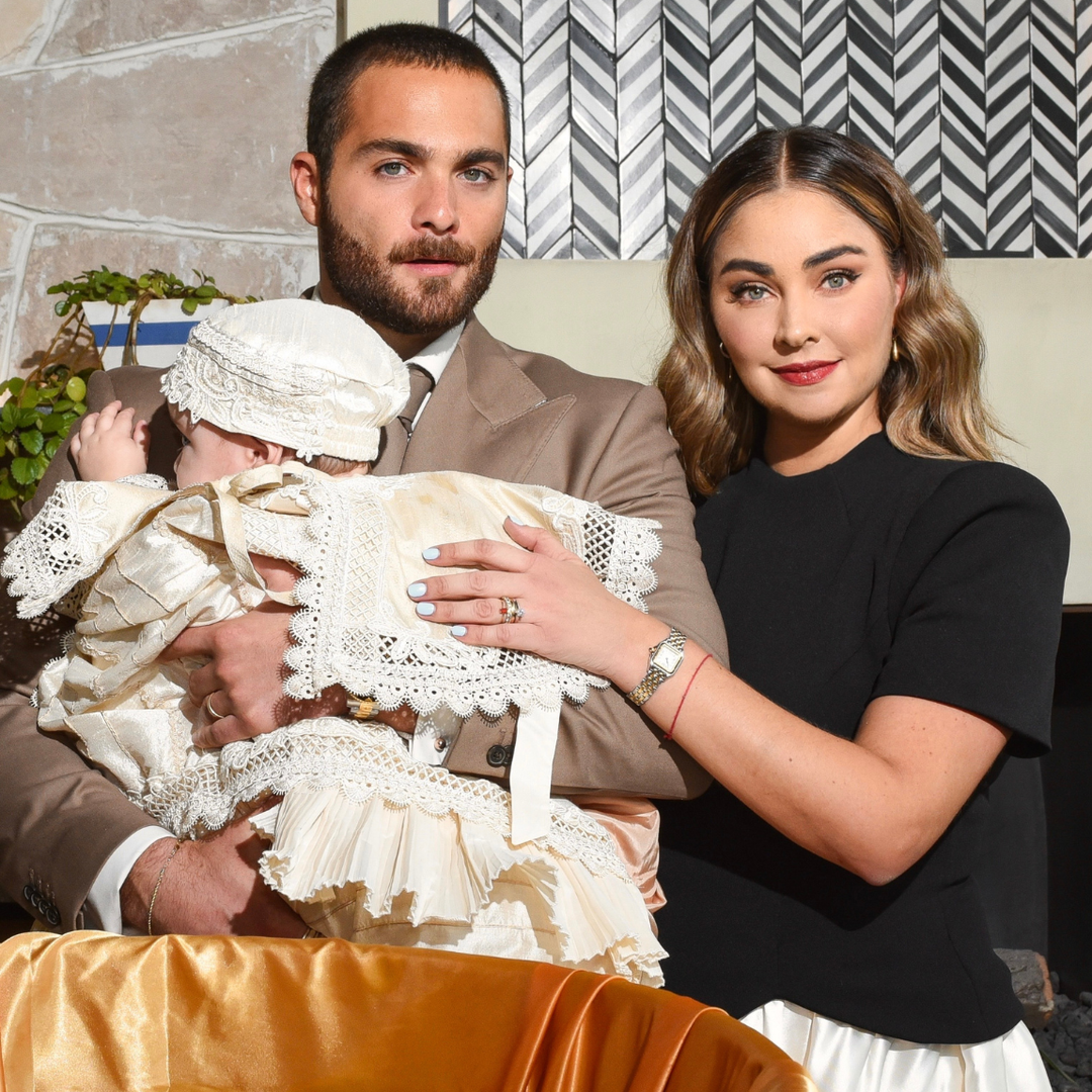 Claudia Martín y Carlos Said, celebrando el bautismo de su hijo Máximo.