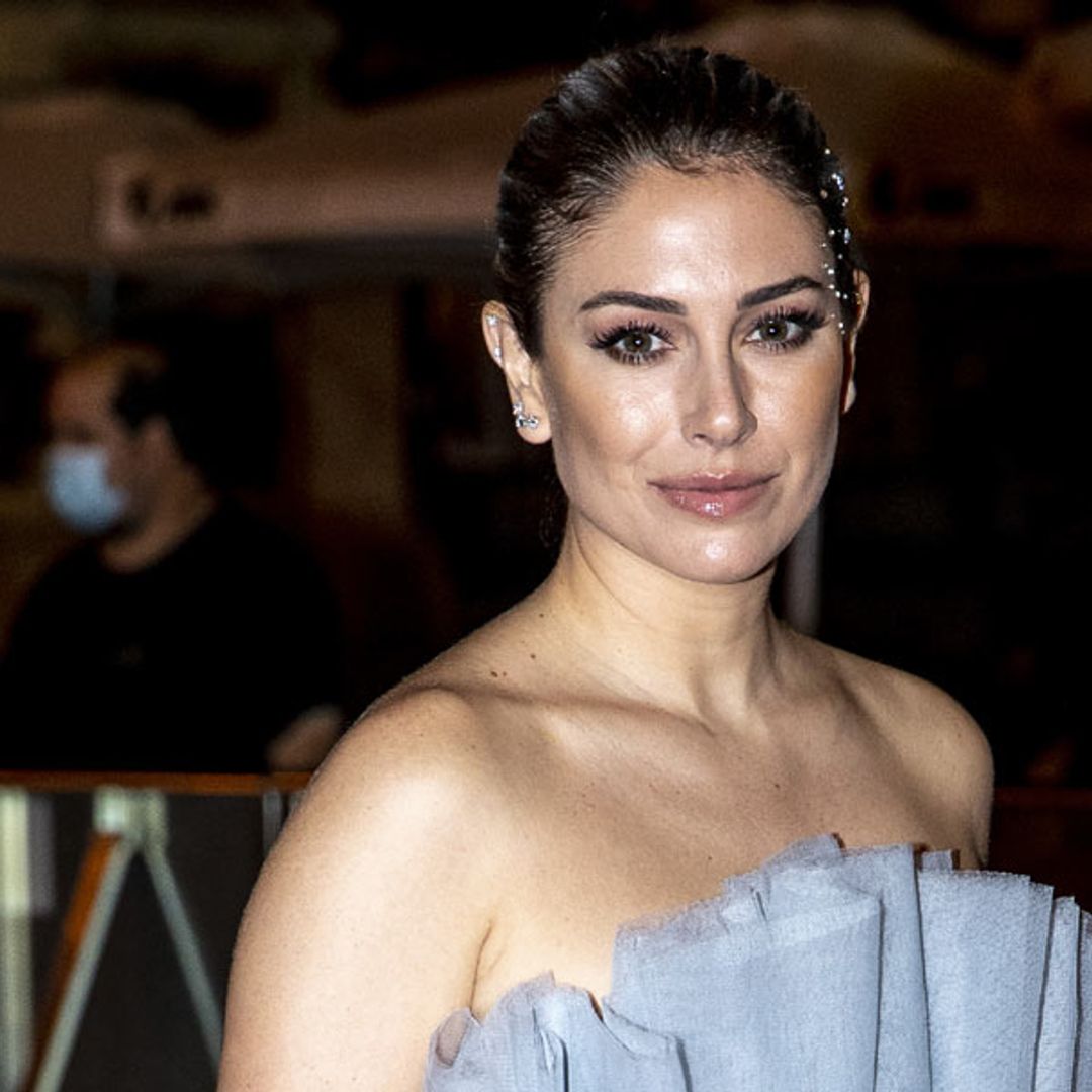 La adorable anécdota del vestidazo de Blanca Suárez y su perrito Pistacho