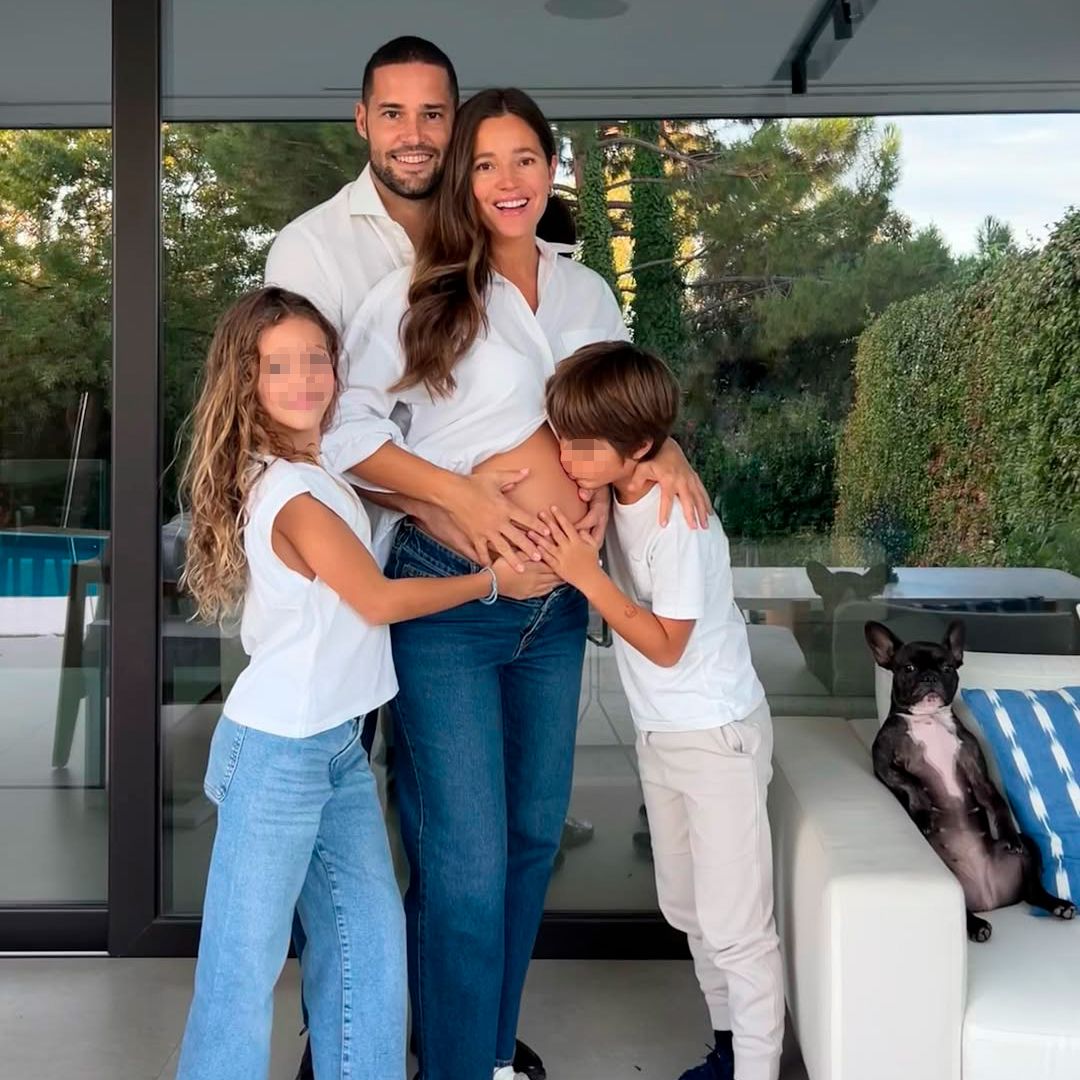 Malena Costa y Mario Suárez dan la bienvenida a su tercera hija: "Ya está con nosotros y ha salido todo superbién"