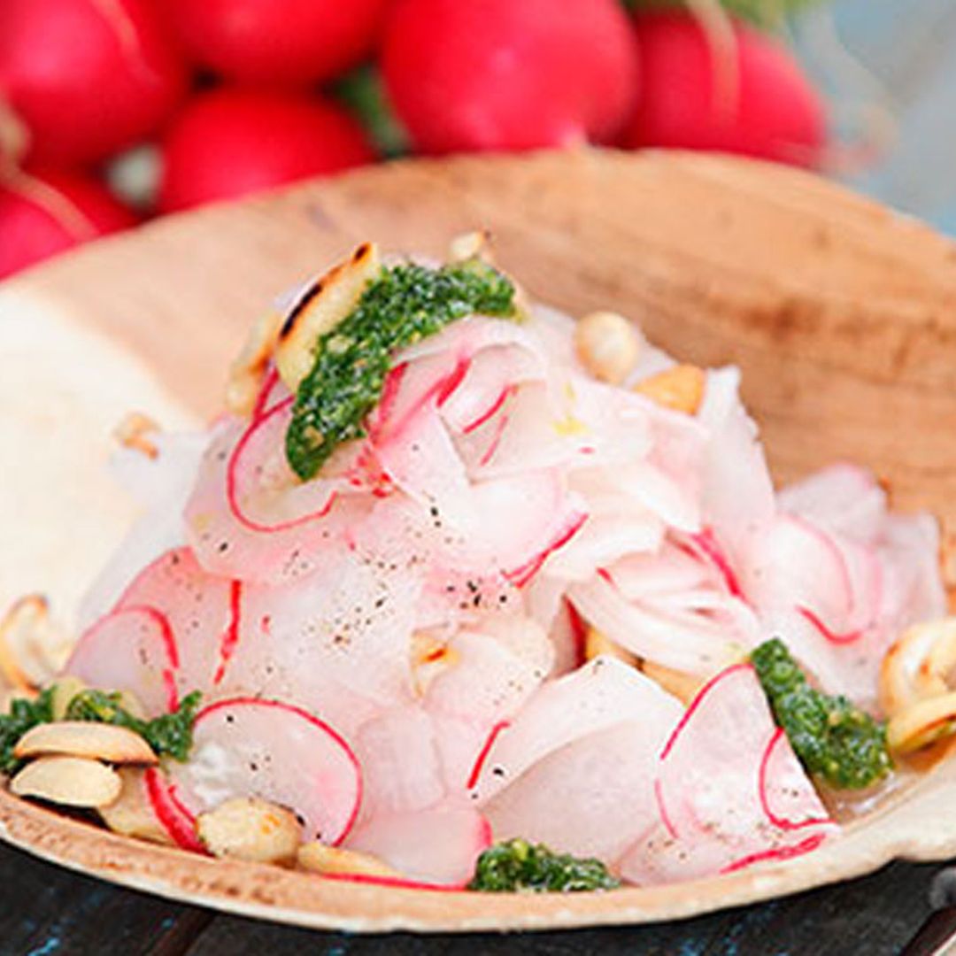 'Carpaccio' de rábanos con pesto de rúcula