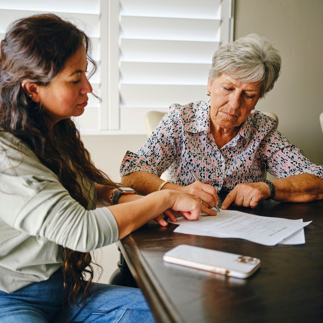 La OCU alerta sobre las herencias: qué debes revisar antes de aceptarla para evitar arruinarte