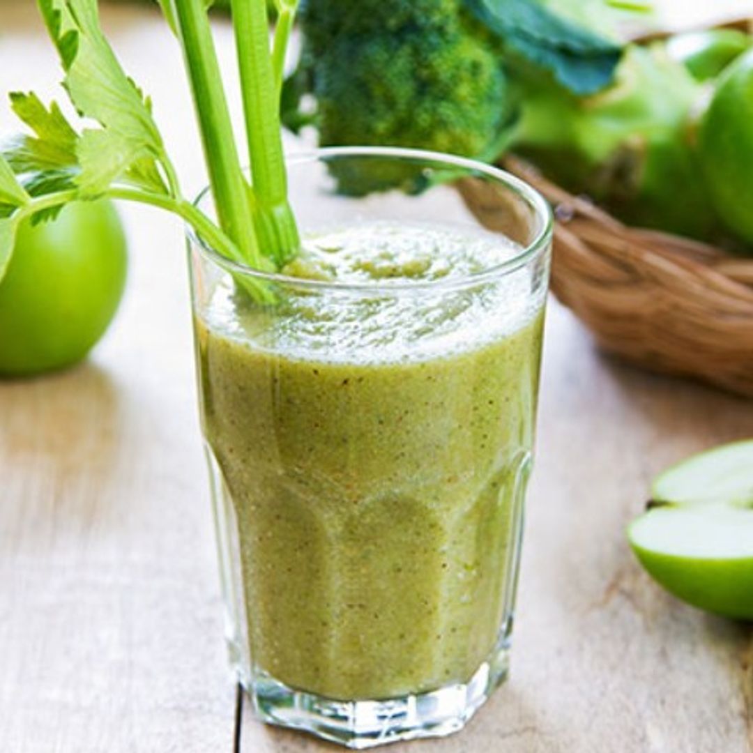 Batido de apio y manzana verde
