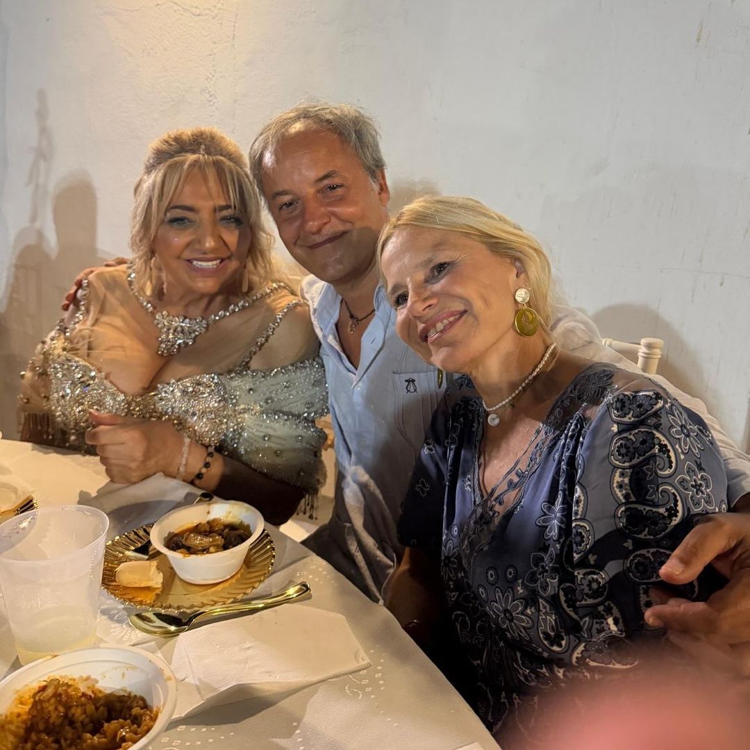 Eugenia Martínez de Irujo y Narcís Rebollo, en la boda del nieto de Camarón: los detalles de un enlace con mucho arte en Cádiz