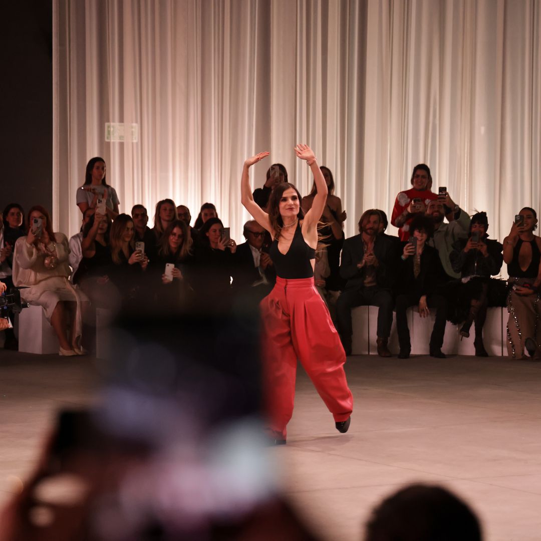 Alexia Ulibarri celebra la feminidad, la fortaleza y el arte de romper las reglas con su nueva colección