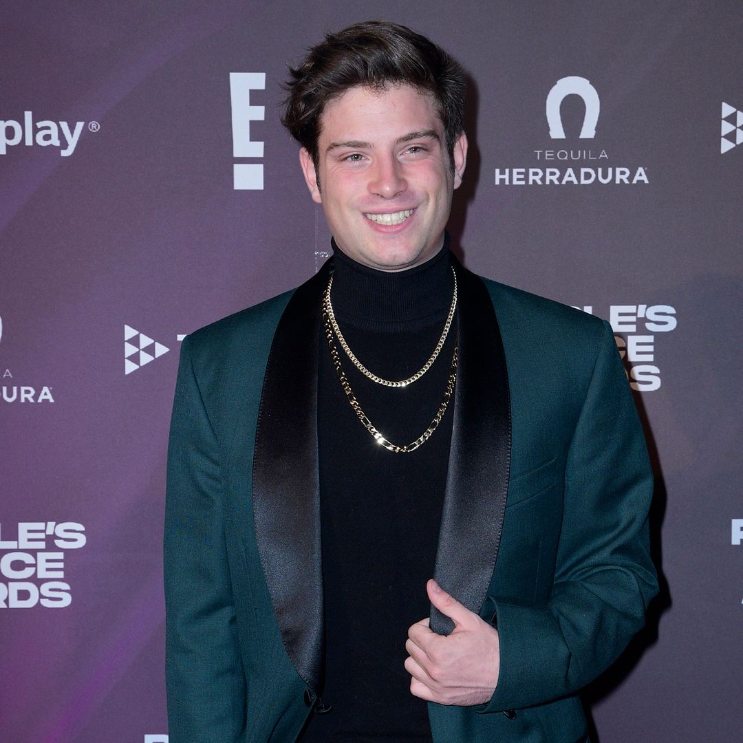 Nicolás Haza revela cómo fue ser 'hijo' de Angélica Rivera en 'Con esa misma mirada'