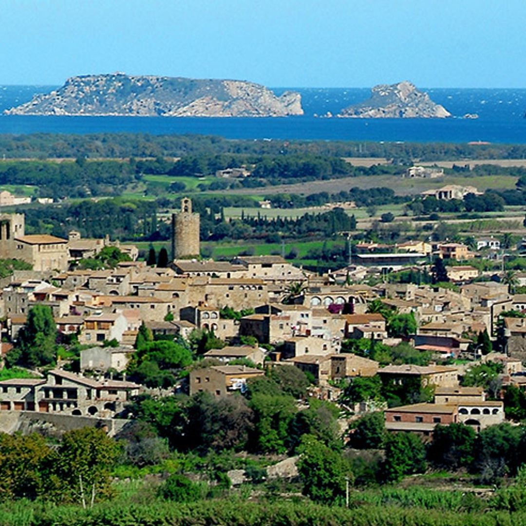 Una ruta en coche por pueblos medievales espectaculares del interior de la Costa Brava