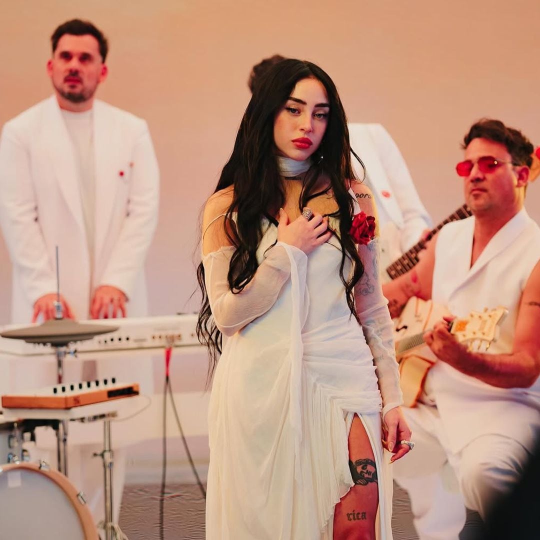 Nicki Nicole presenta su nueva canción con el grupo Tan Biónica