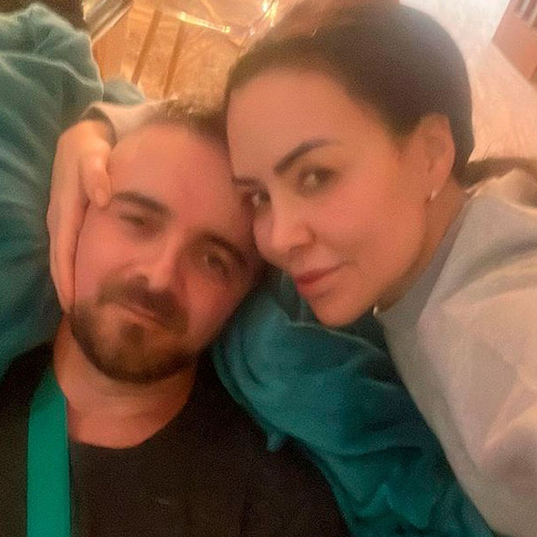 El marido de Vania Millán sufre un accidente de moto y deberá ser operado en las próximas horas
