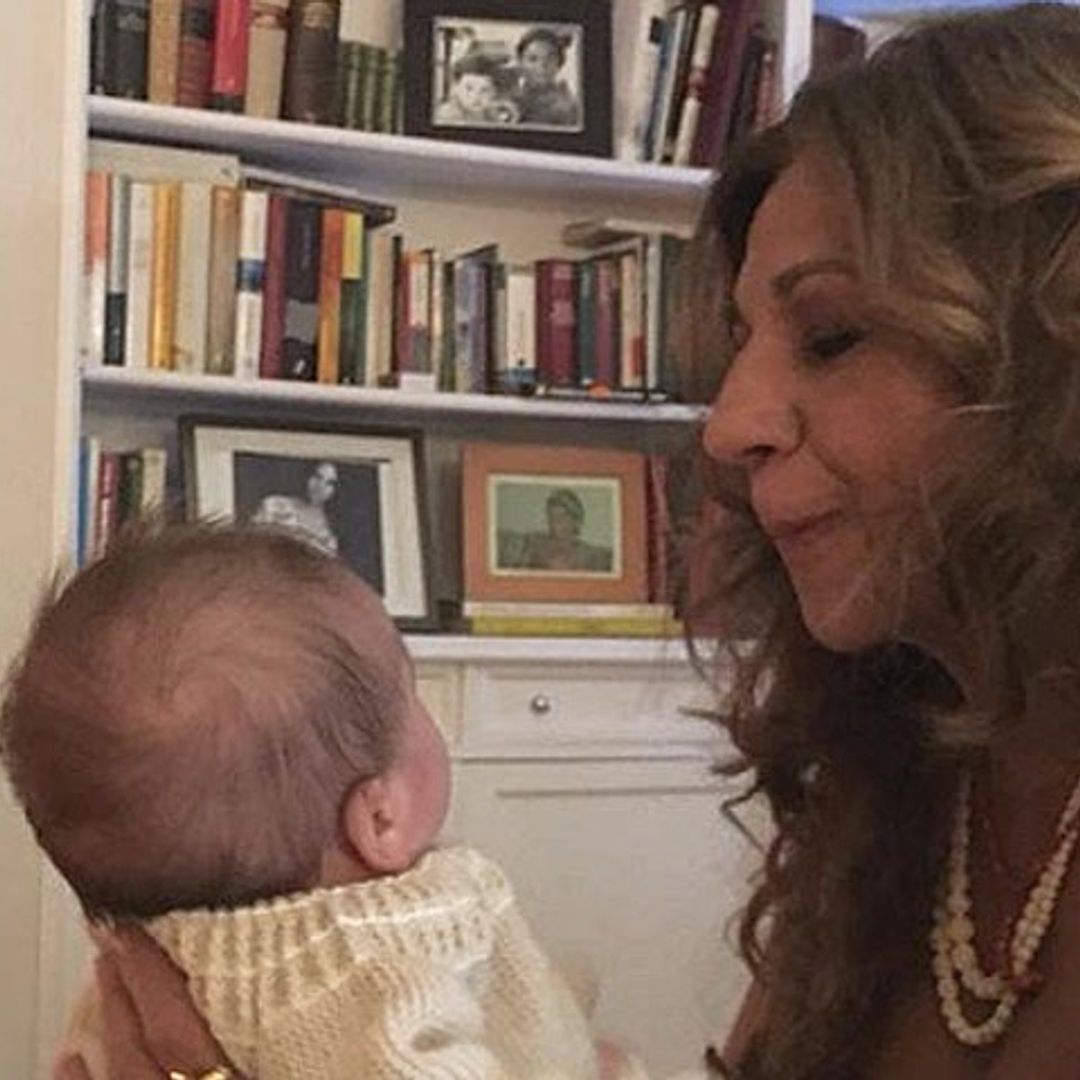 Lolita, una superabuela 'nadando' con su nieto Noah