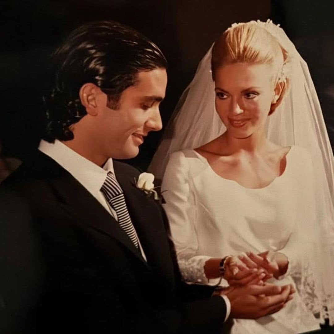 Ingrid Asensio abre el álbum de su boda, un enlace celebrado en lunes y con un vestido de raso de seda salvaje