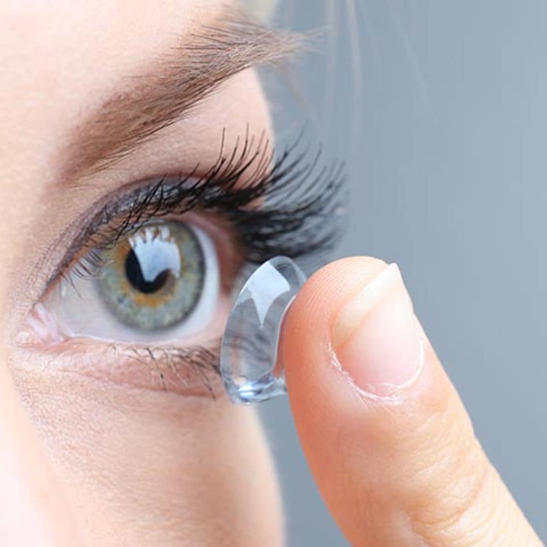 ¿Usas lentes de contacto desechables? Así puedes evitar que contaminen