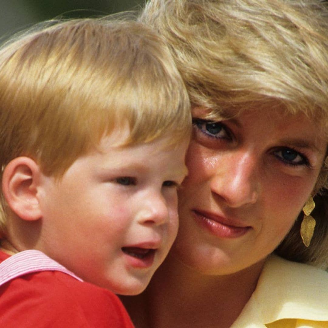 El homenaje del príncipe Harry a su madre Diana de Gales en la web de Archewell