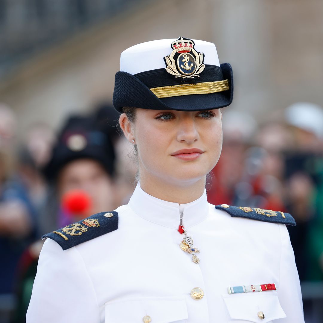 Una experta en grafología nos desvela los secretos de la princesa Leonor: "Ha ganado soltura, pero sigue siendo reservada"