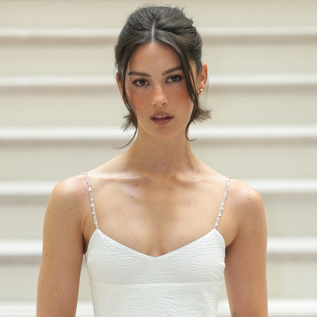 Gracie Abrams suma un nuevo hito en la industria 'beauty': "Tiene una personalidad auténtica y una elegancia instintiva"