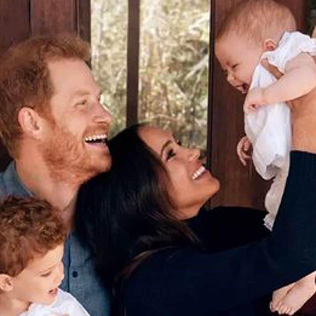 Lilibet Diana, la hija de Meghan y Harry, protagoniza la postal familiar junto a su hermano Archie