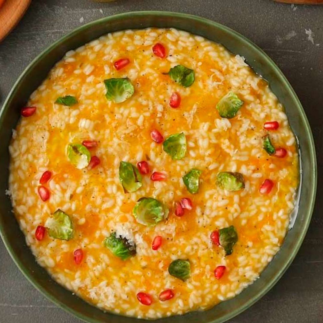 Risotto a la calabaza con chips de coles de Bruselas y Grana Padano