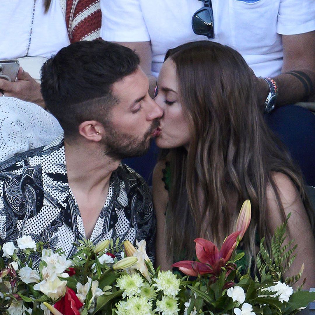 El apasionado beso de David Broncano y Silvia Alonso que ha causado sensación en el Mutua Madrid Open