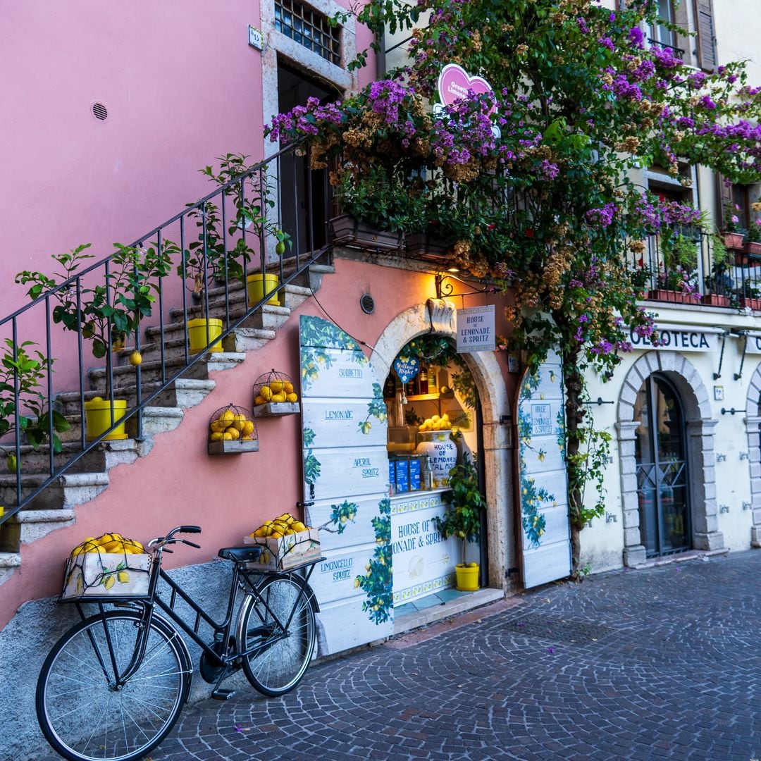 Limone Sul Garda, uno de los pueblos con más encanto del lago de Garda donde pedir su famoso limoncello