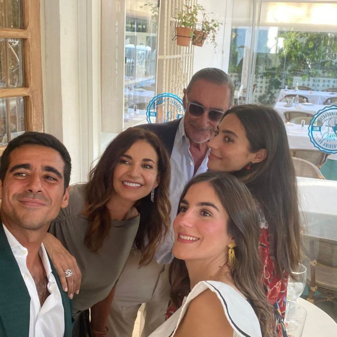 Pepa Gea, esposa de Carlos Herrera, asistió a la pedida de mano del hijo de Mariló Montero con sus hijas: "Sumando familia"