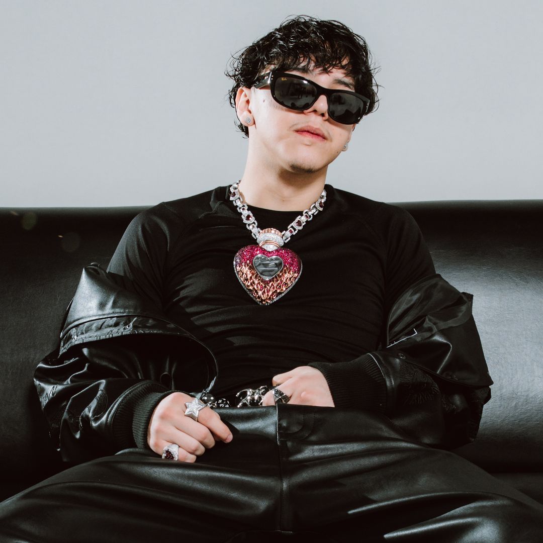 Xavi lanza 'Dosis' y Christian Nodal estrena 'Bandera Blanca'