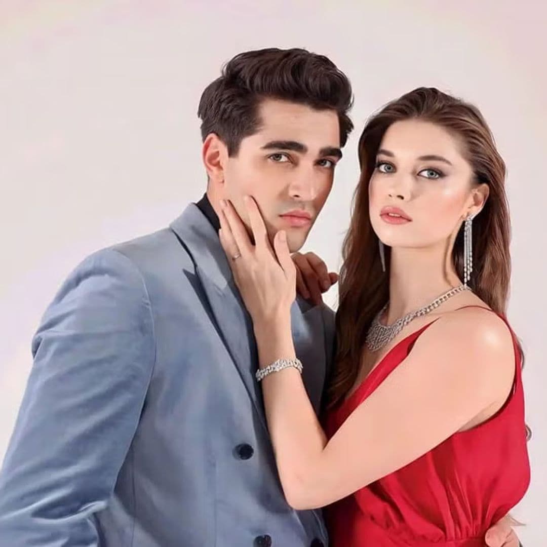 Unfollow y... ¿nueva ruptura entre Mert Ramazan Demir y Afra Saraçoğlu, protagonistas de 'Una nueva vida'?