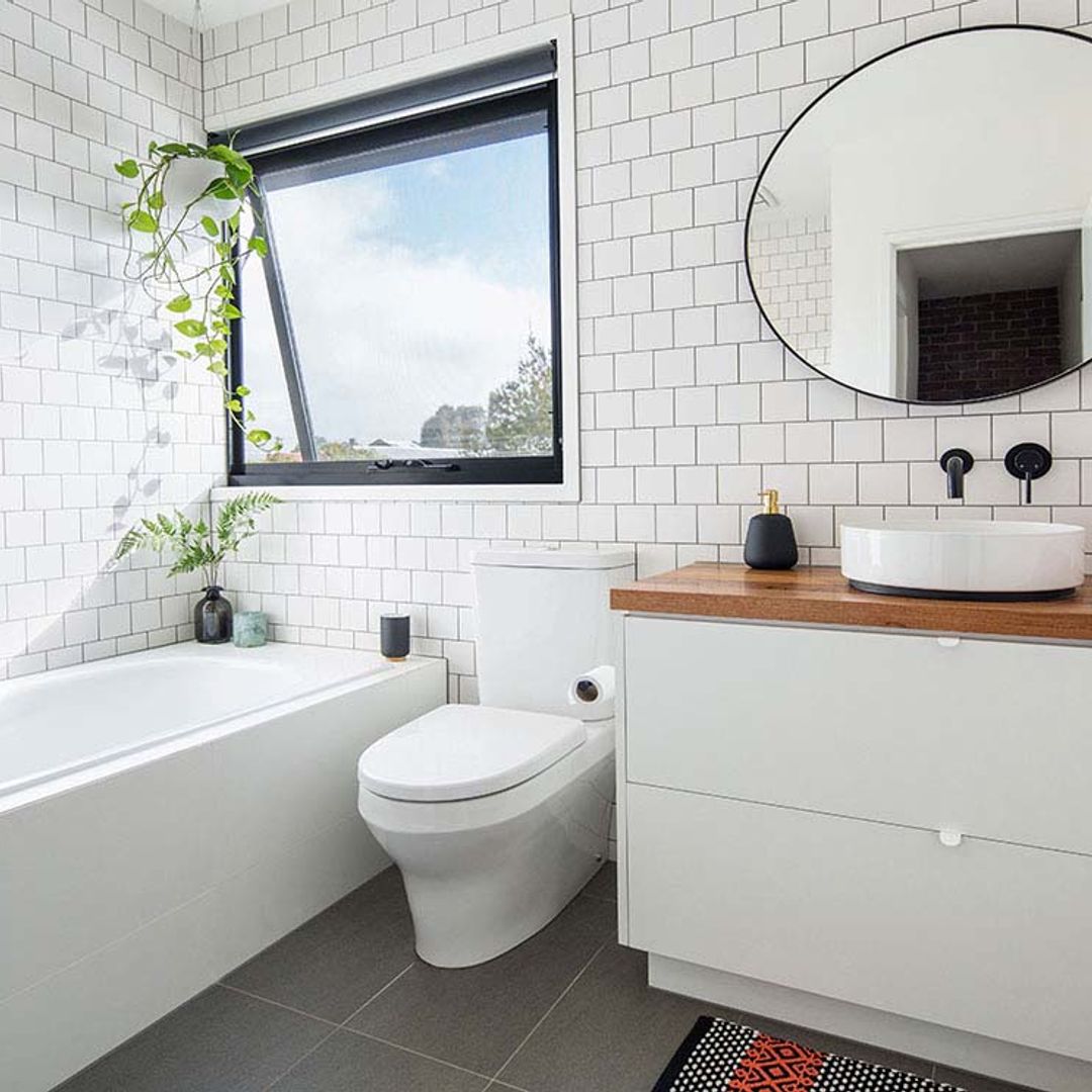 Ideas para mantener el orden en un baño pequeño