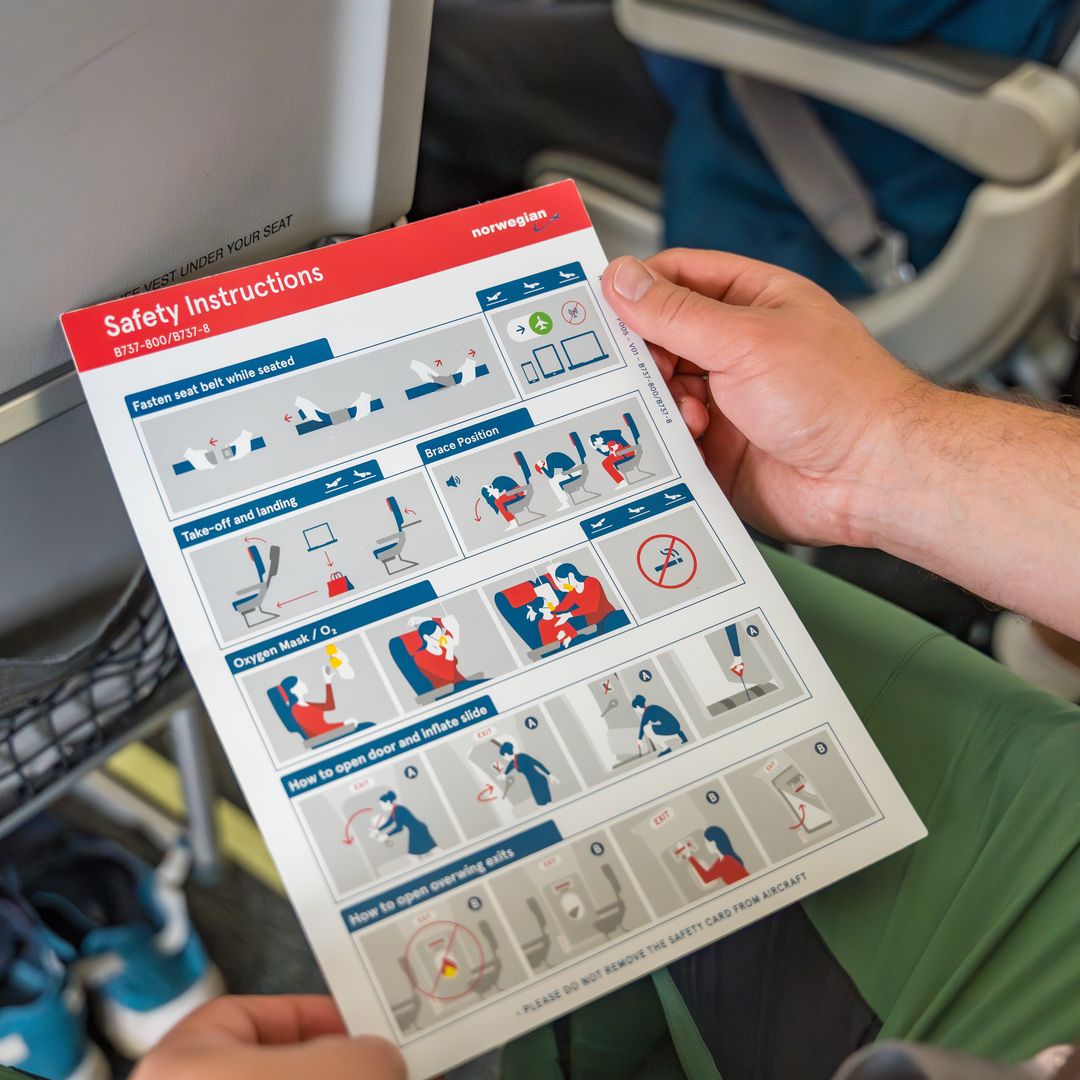 Instrucciones de seguridad a bordo de un avión
