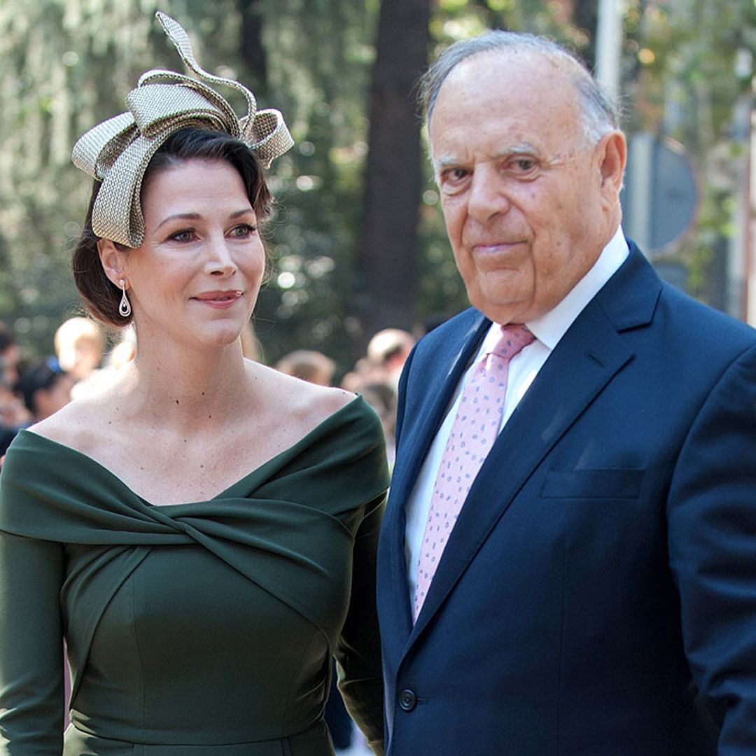 Los Marqueses de Griñón reaparecen juntos y muy cariñosos en una boda